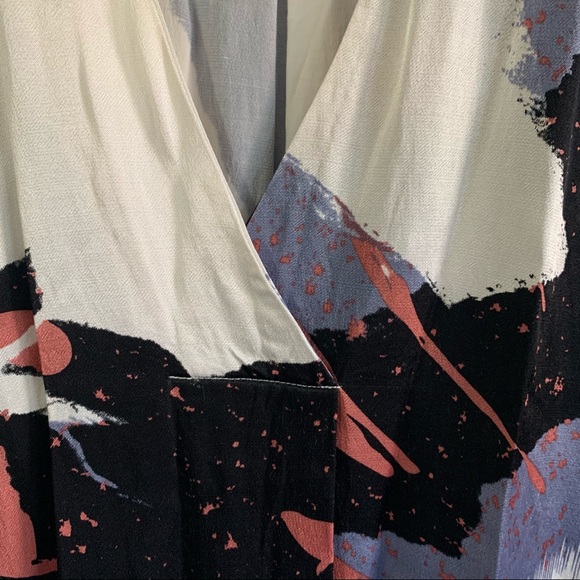 Minimum Abstract Print Sleeveless Top - Picture 2 of 6